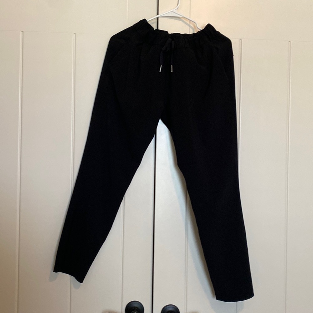 Lululemon drawstring black joggers